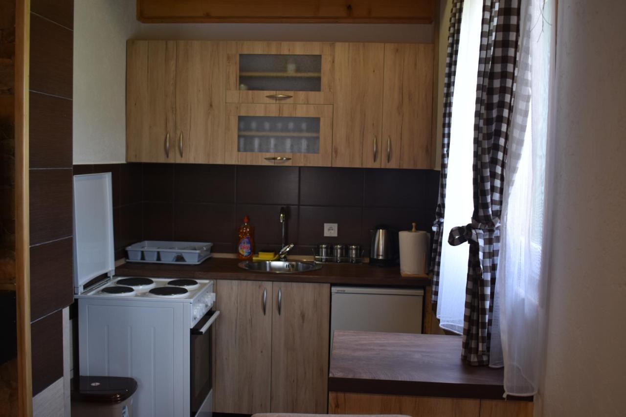 Apartments Avramovic - Bungalow Жабляк Экстерьер фото